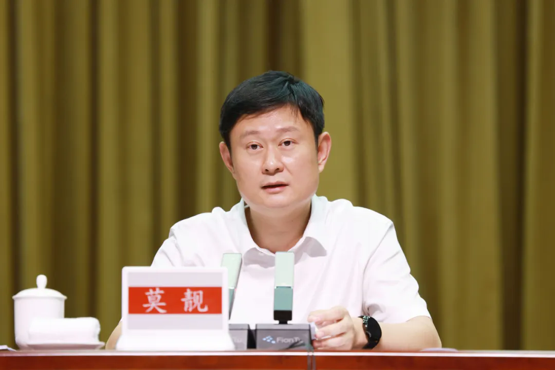 嘉善縣舉行教育強縣建設大會暨慶祝第41個教師節活動